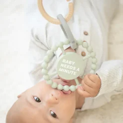 Bella Tunno Happy Teether: Baby Needs a Minute Outlet