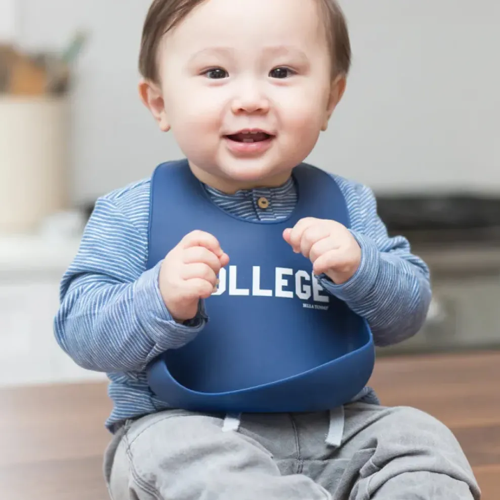 Bella Tunno Wonder Bib: College Fashion
