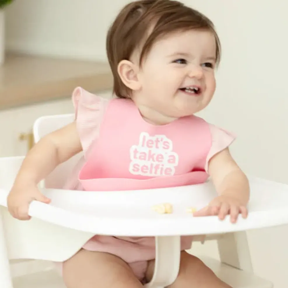 Bella Tunno Wonder Bib: Let's Take a Selfie Fashion