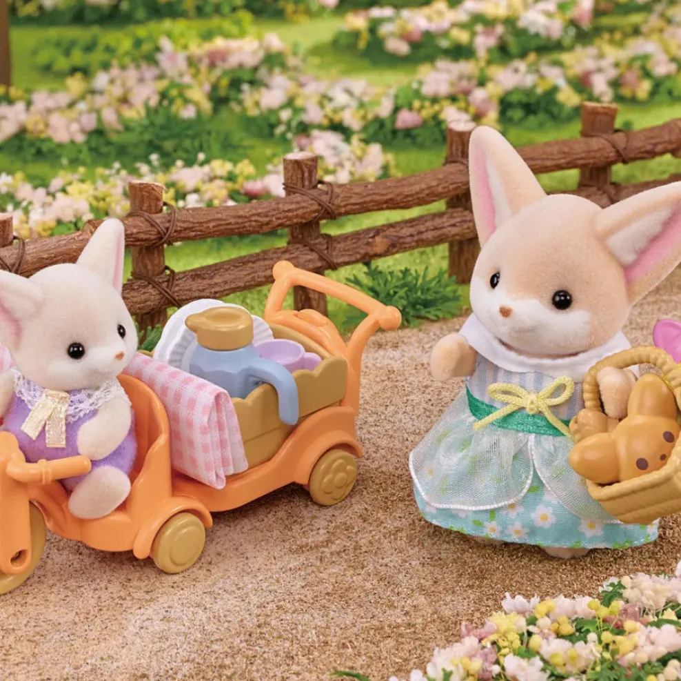 Epoch Calico Critters Sunny Picnic Set Fennec Fox Online