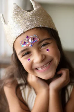 Creative Education of Canada Inc Great Pretenders Face Crystals: Hearts Set Online