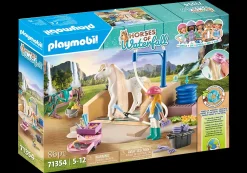 Playmobil Horses of Waterfall: Washing Station with Isabella and Lioness 71354 Discount