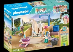 Playmobil Horses of Waterfall: Washing Station with Isabella and Lioness 71354 Discount